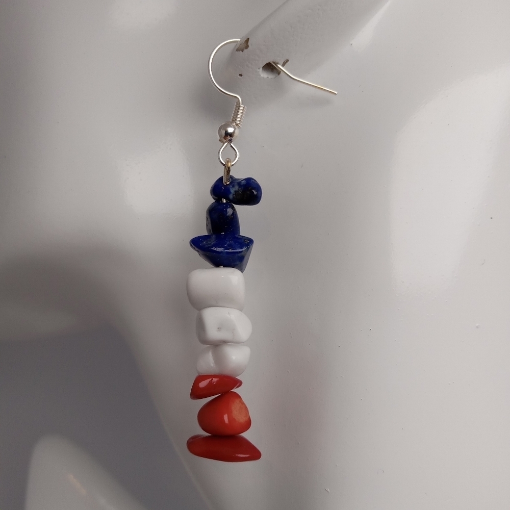 Red coral, howlite, lapis lazuli Dangle Earrings - Picture 2 of 5